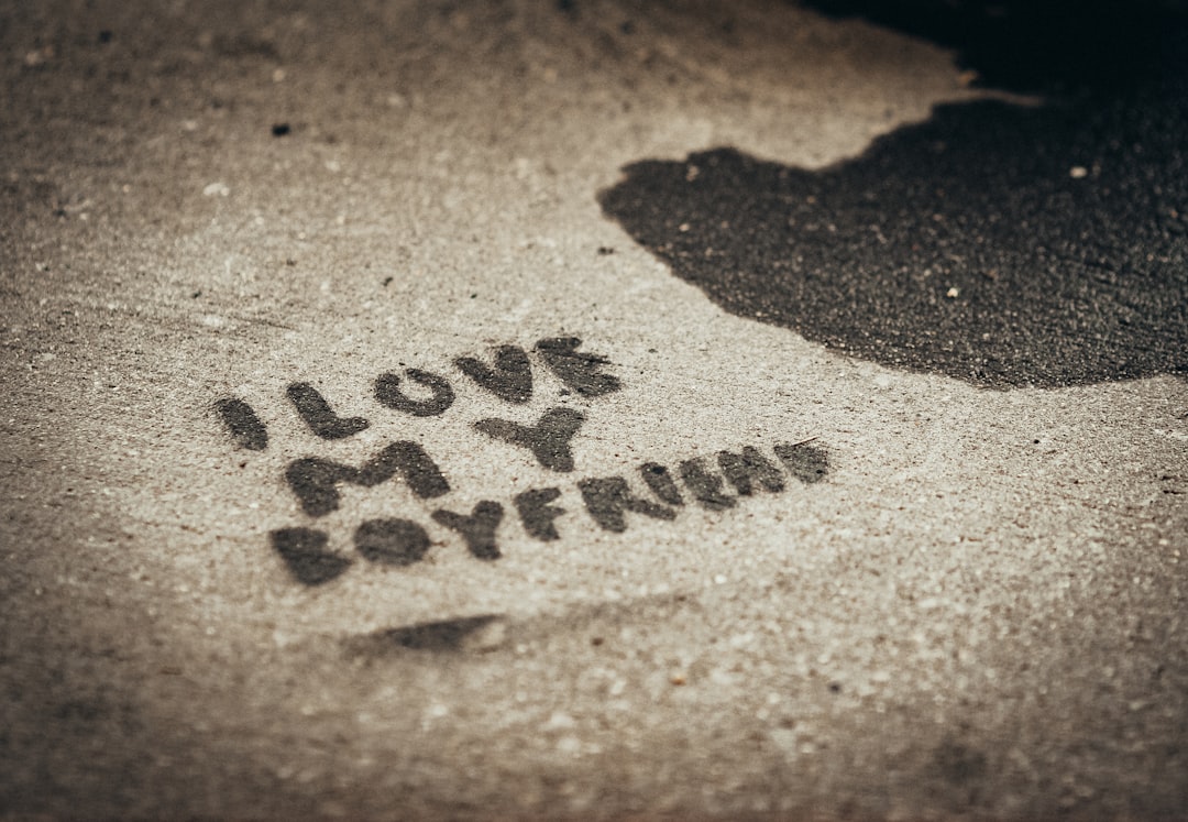 Liebe ich meinen Partner noch? Klarheit finden zwischen Liebe, Gewohnheit und Zukunftsangst